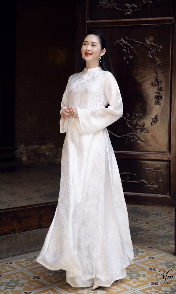 Áo Dài Trắng Gấm Thọ