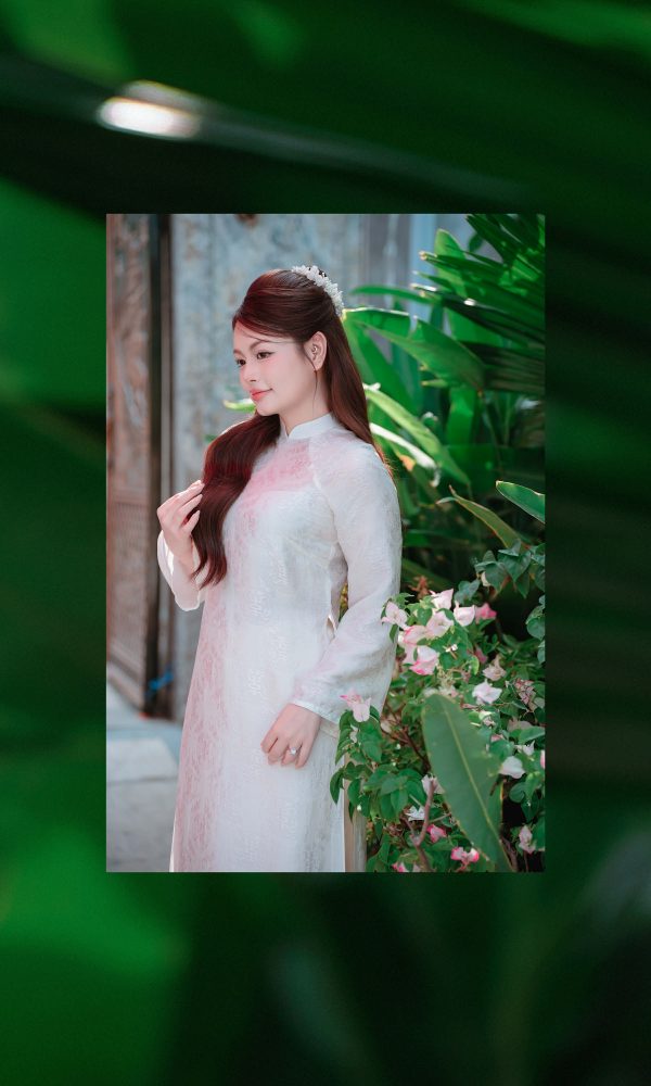 Alternative view of Áo Dài Tơ Tằm Trắng Kem