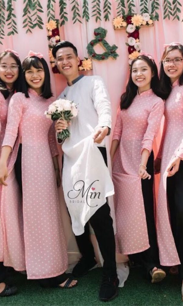 Áo Dài Hồng Chấm Bi Trắng